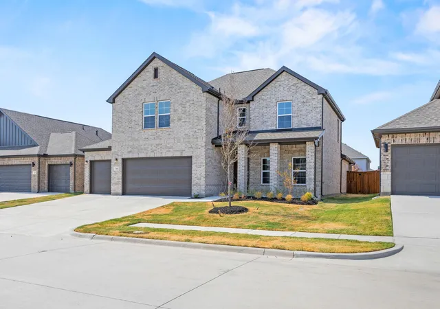 Photo 2 of Single family home for sale at 716 Vineyard Wy, Forney, TX 75126 | MLS# 21253646 | Listing updated on 2026-10-06