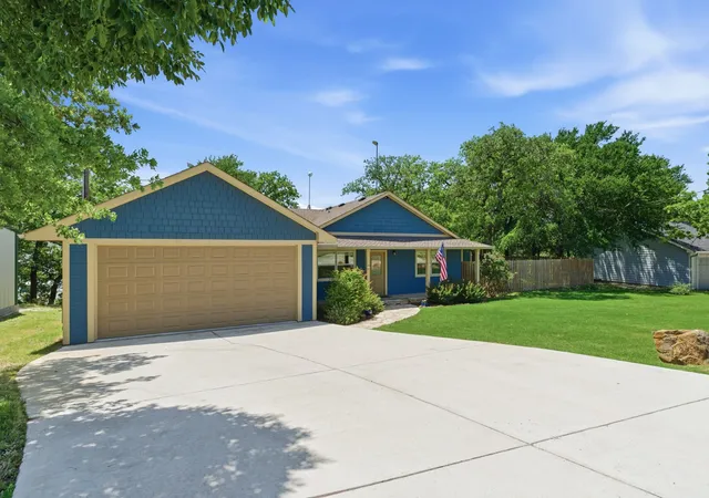 Photo 2 of Single family home for sale at 232 El Lago Rd, Chico, TX 76431 | MLS# 21252640 | Listing updated on 2026-08-04