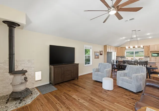Photo 3 of Single family home for sale at 232 El Lago Rd, Chico, TX 76431 | MLS# 21252640 | Listing updated on 2026-08-04