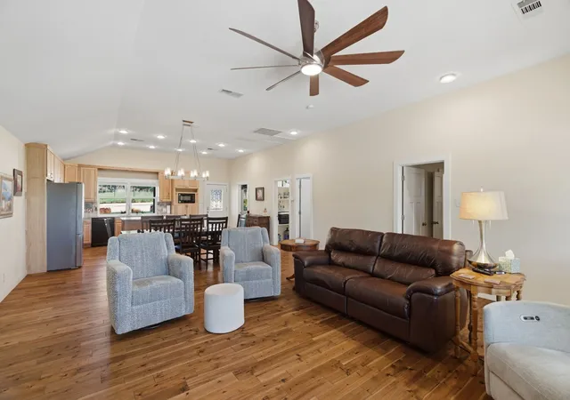Photo 4 of Single family home for sale at 232 El Lago Rd, Chico, TX 76431 | MLS# 21252640 | Listing updated on 2026-08-04