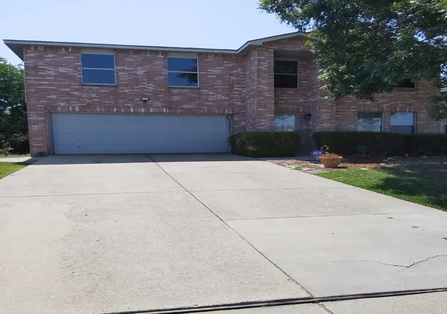 Photo 1 of Sale Pending at 14846 Canyonridge Dr, Balch Springs, TX 75180 | MLS# 21248989 | Listing updated on 2026-07-13