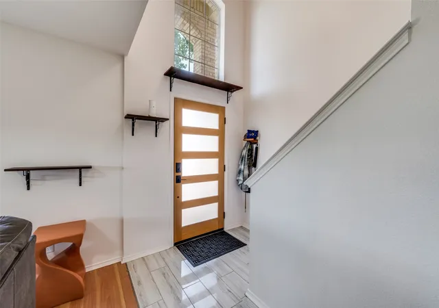 Photo 3 of Single family home for sale at 813 Ponderosa Rdg, Little Elm, TX 75068 | MLS# 21252309 | Listing updated on 2026-08-24
