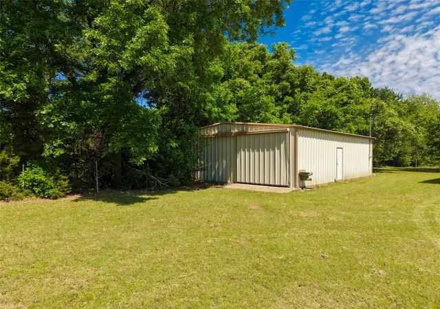Homes for sale in Lipan, TX | 8112 Lipan Hwy, Lipan, TX 76462 | MLS# 21253349