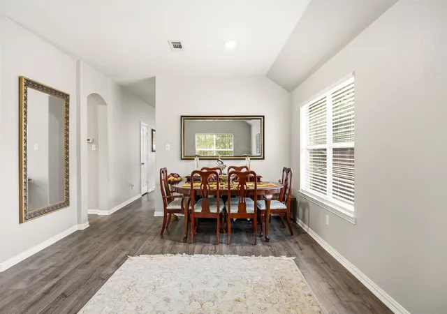 Photo 3 of Single family home for sale at 906 Horizon Ridge Cir, Little Elm, TX 75068 | MLS# 21245216 | Listing updated on 2026-07-08