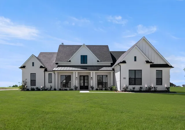 Single family home for sale at 131 Adilynn Trl, Venus, TX 76084 | MLS# 21253270