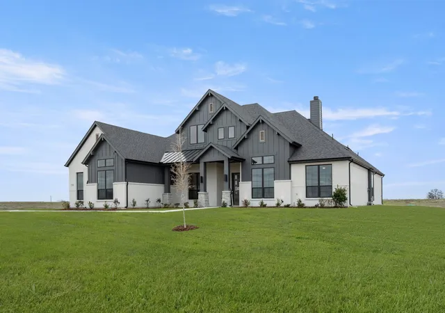 Photo 2 of Single family home for sale at 151 Talpin Ln, Venus, TX 76084 | MLS# 21253249 | Listing updated on 2026-08-30