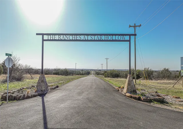 Homes for sale in Lipan, TX | 442 Hollow Dr, Lipan, TX 76462 | MLS# 21252544