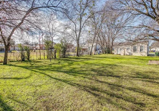 Homes for sale in White Settlement, TX | 691 Meadow Park Dr, White Settlement, TX 76108 | MLS# 21240445