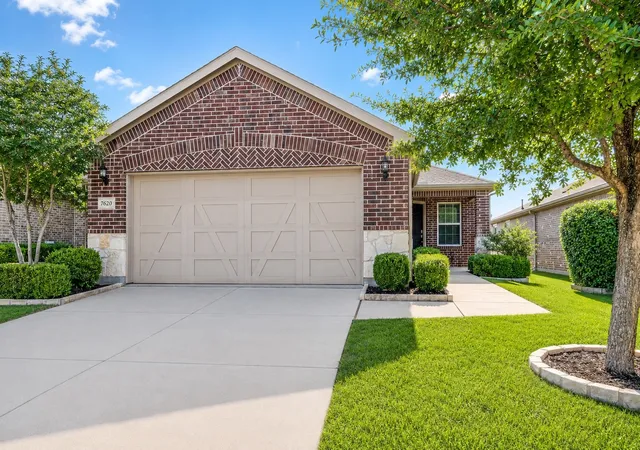 Photo 1 of Single family home for sale at 7620 Parade Dr, Little Elm, TX 76227 | MLS# 21252901 | Listing updated on 2026-08-18