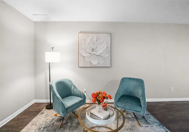 4th image of 4502 Gaston Ave, Dallas, TX 75246