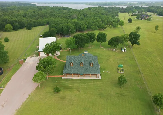 Homes for sale in Pilot Point, TX | 465 Emberson Ranch Rd, Pilot Point, TX 76258 | MLS# 21237225