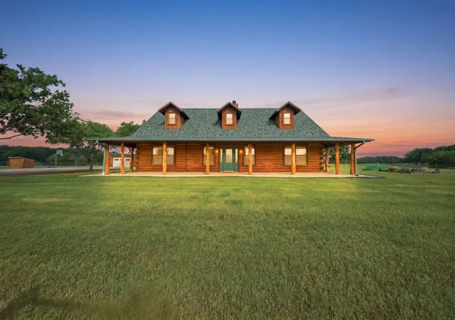 Homes for sale in Pilot Point, TX | 465 Emberson Ranch Rd, Pilot Point, TX 76258 | MLS# 21237225