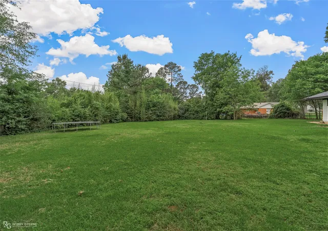 Homes for sale in Benton, LA | 207 Red River St, Benton, LA 71006 | MLS# 21254163