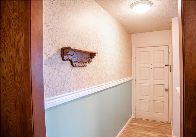 Photo 3 of Single family home for sale at 218 Benoist Cir, Bossier City, LA 71111 | MLS# 21254098 | Listing updated on 2026-08-18