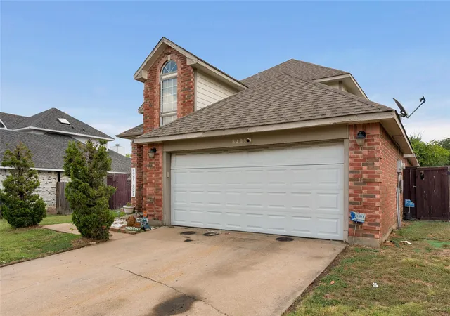 Photo 2 of Single family home for sale at 8405 Tallahassee Ln, Fort Worth, TX 76123 | MLS# 21254183 | Listing updated on 2026-07-10