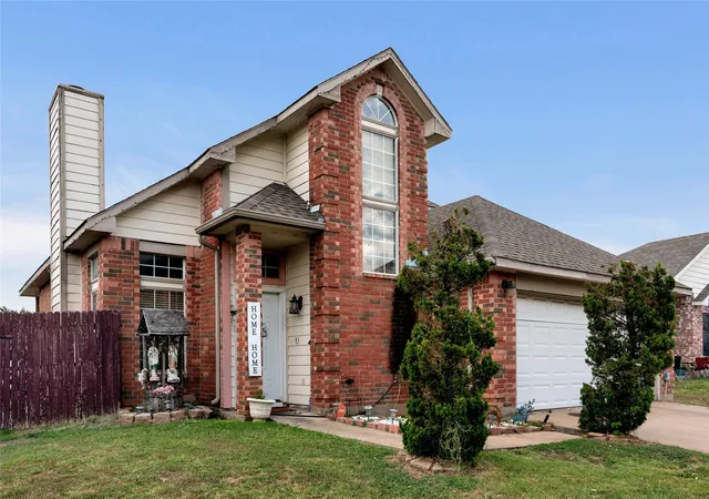 Photo 3 of Single family home for sale at 8405 Tallahassee Ln, Fort Worth, TX 76123 | MLS# 21254183 | Listing updated on 2026-07-10