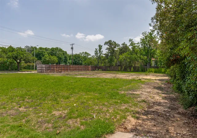 3rd image of 5934 Lakehurst Ave, Dallas, TX 75230 | MLS# 21254150