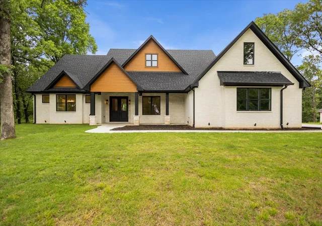 Photo 2 of Single family home for sale at 543 County Road 6305, Mineola, TX 75773 | MLS# 21254282 | Listing updated on 2026-07-16