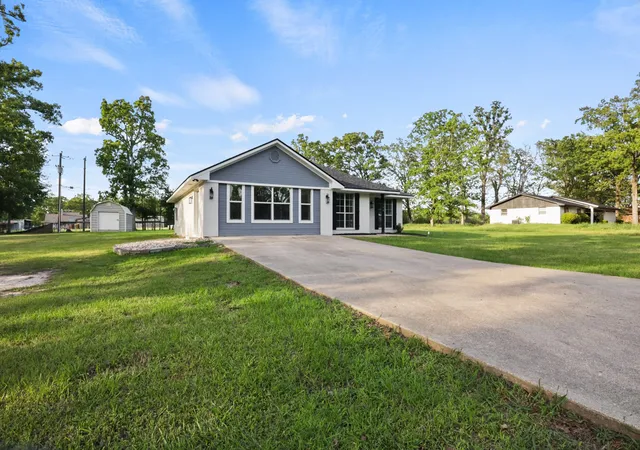 Homes for sale in Mount Pleasant, TX | 194 County Road 1720, Mount Pleasant, TX 75455 | MLS# 21254166