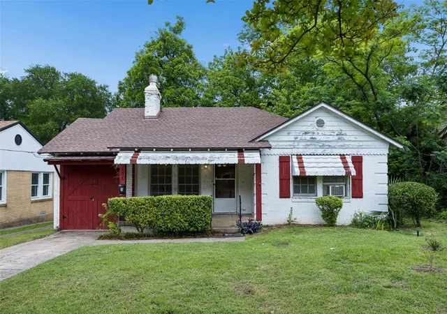 Homes for sale in Dallas, TX | 106 N Briscoe Blvd, Dallas, TX 75211 | MLS# 21247074