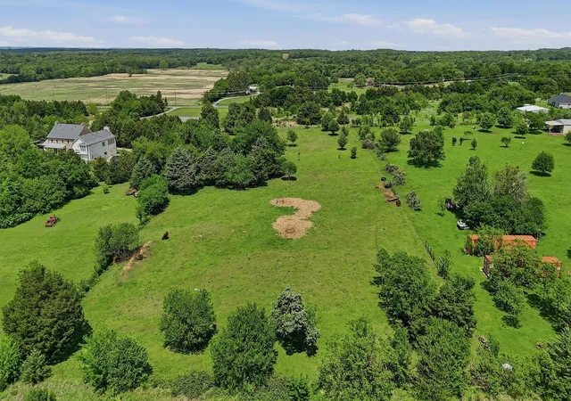 Photo 3 of Single family home for sale at 2139 Keefer Rd, Pottsboro, TX 75076 | MLS# 21251880 | Listing updated on 2026-08-03