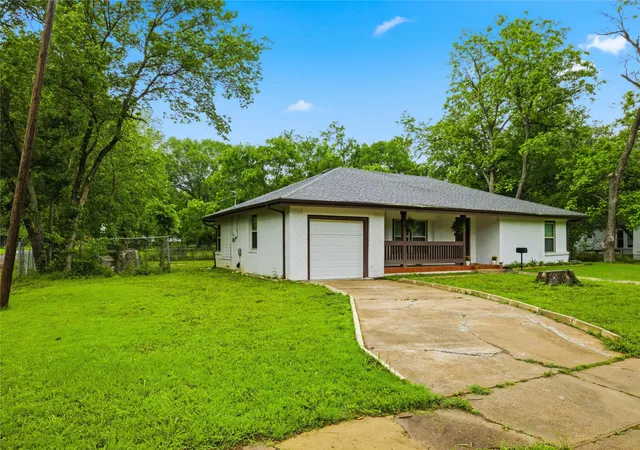 Homes for sale in Cooper, TX | 448 W Waco Ave, Cooper, TX 75432 | MLS# 21254606