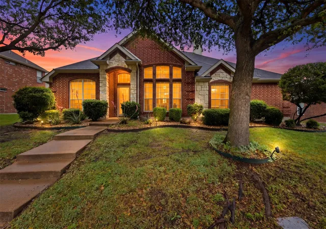 Homes for sale in Rockwall, TX | 1462 Red Wolf Dr, Rockwall, TX 75087 | MLS# 21252757