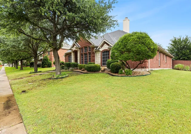 Homes for sale in Rockwall, TX | 1462 Red Wolf Dr, Rockwall, TX 75087 | MLS# 21252757