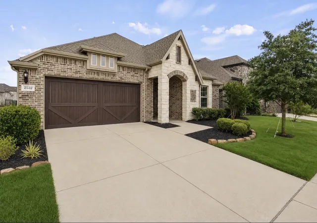 Homes for sale in Heath, TX | 2532 Governors Blvd, Heath, TX 75126 | MLS# 21254468