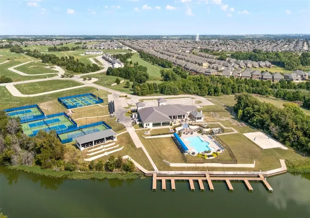 Homes for sale in Heath, TX | 2532 Governors Blvd, Heath, TX 75126 | MLS# 21254468