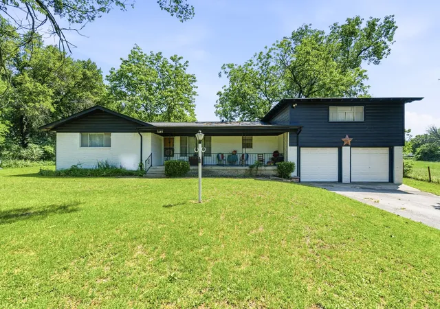 Photo 1 of Single family home for sale at 7485 Portwood Rd, Azle, TX 76020 | MLS# 21254291 | Listing updated on 2026-07-07