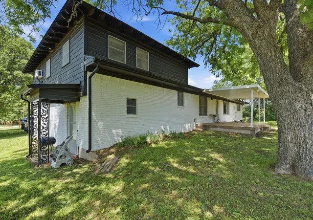 Single family home for sale at 7485 Portwood Rd, Azle, TX 76020 | MLS# 21254291 | Listing updated on 2026-10-08