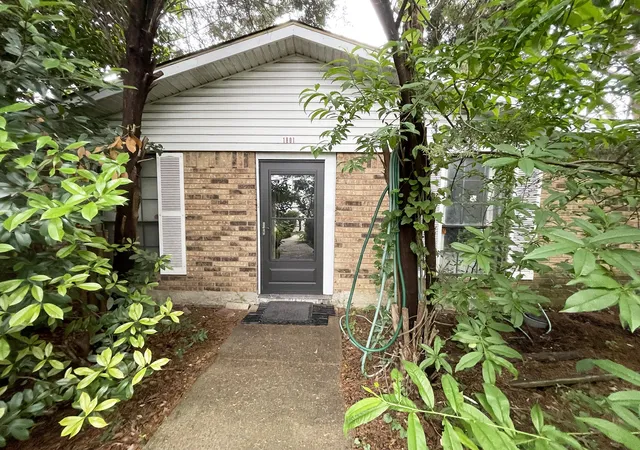 Photo 1 of Single family home for sale at 1801 Vine Dr, Garland, TX 75040 | MLS# 21253739 | Listing updated on 2026-09-29