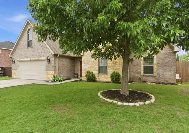 Homes for sale in Stephenville, TX | 1700 Elk Run, Stephenville, TX 76401 | MLS# 21254421