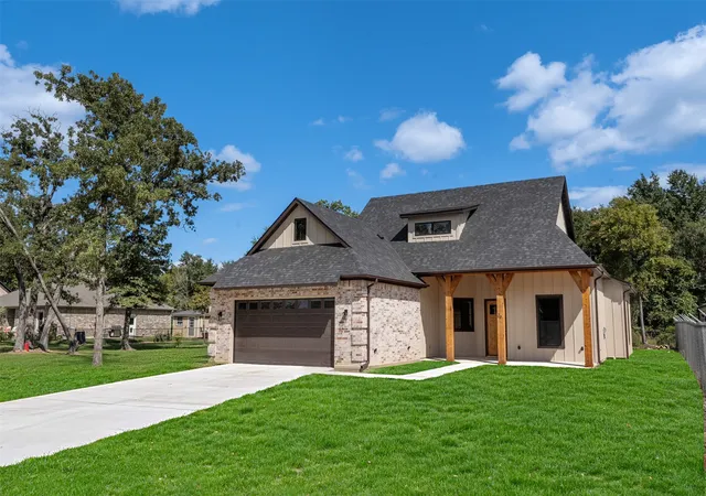 Homes for sale in Star Harbor, TX | 30 Rainbow Dr, Star Harbor, TX 75148 | MLS# 21254831