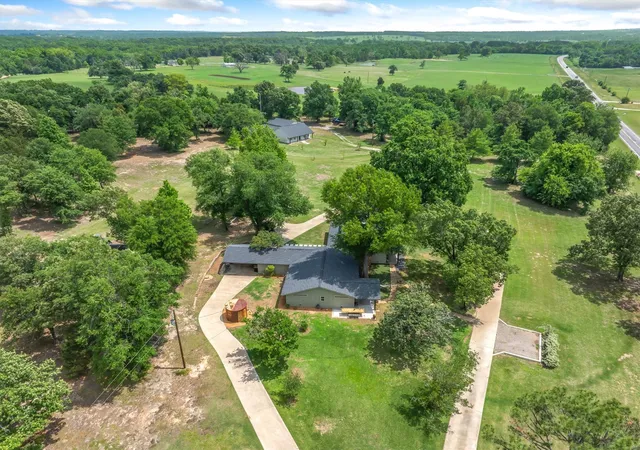 Photo 4 of Single family home for sale at 2489 Fm 2909, Canton, TX 75103 | MLS# 21254733 | Listing updated on 2026-08-26