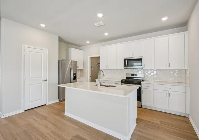 Photo 3 of Single family home for sale at 3518 Bridgeport Dr, Farmersville, TX 75442 | MLS# 21253949 | Listing updated on 2026-08-25