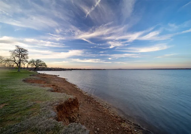 Homes for sale in Lake Dallas, TX | 500 Waters Edge Dr #214, Lake Dallas, TX 75065 | MLS# 21254845