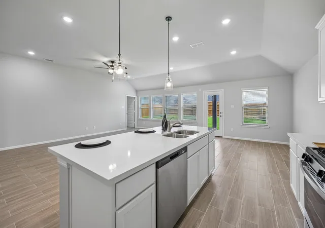 Photo 3 of Sale Pending at 3708 Yarrow Dr, Argyle, TX 76226 | MLS# 21242046 | Listing updated on 2026-10-02