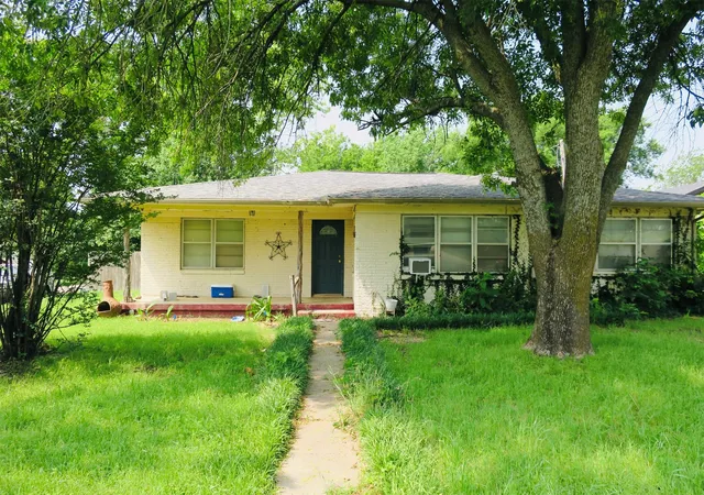 Photo 1 of Single family home for sale at 1689 N Hwy 81 N, Bowie, TX 76230 | MLS# 21220587 | Listing updated on 2026-07-07