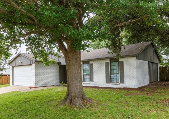 4th image of 409 Rockcrest Dr, Mesquite, TX 75150 | MLS# 21251107