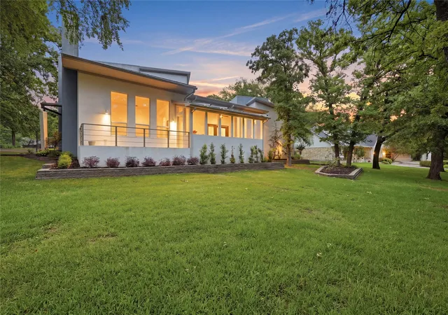 Photo 1 of Single family home for sale at 316 Comanche Dr, Gainesville, TX 76240 | MLS# 21250187 | Listing updated on 2026-07-27