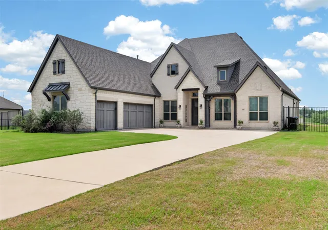 Photo 2 of Sale Pending at 308 Virgil Dr, Sunnyvale, TX 75182 | MLS# 21240719 | Listing updated on 2026-07-22