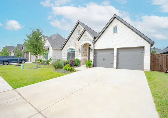 Homes for sale in Mansfield, TX | 1804 Swayback Ln, Mansfield, TX 76063 | MLS# 21255215