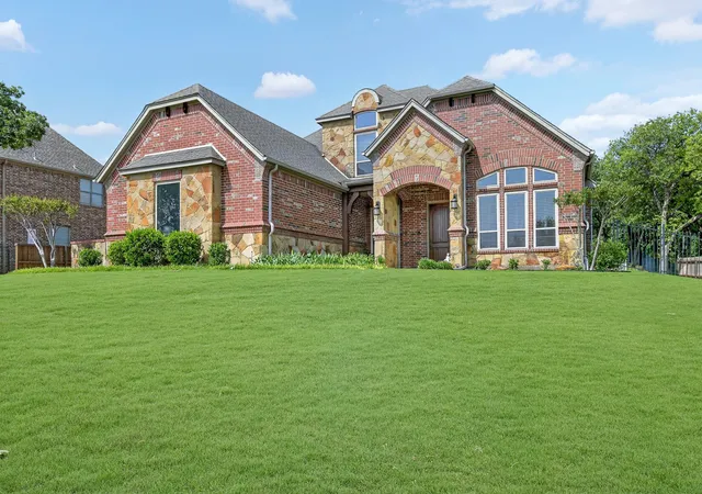 Photo 3 of Single family home for sale at 12601 Indian Creek Dr, Fort Worth, TX 76179 | MLS# 21251527 | Listing updated on 2026-09-25