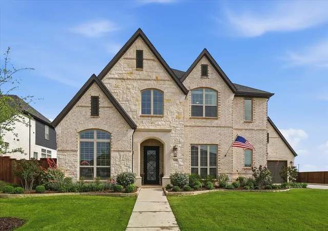Photo 4 of Single family home for sale at 7405 Canyon Pt, Argyle, TX 76226 | MLS# 21244510 | Listing updated on 2026-09-05