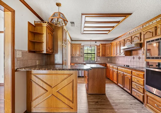 Photo 4 of Single family home for sale at 1604 Hollow Way Ln, Quinlan, TX 75474 | MLS# 21255097 | Listing updated on 2026-08-03
