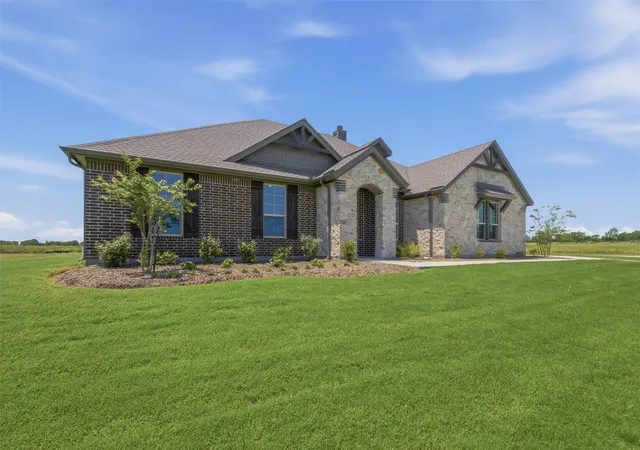 Homes for sale in Valley View, TX | 630 County Road 200, Valley View, TX 76272 | MLS# 21255315