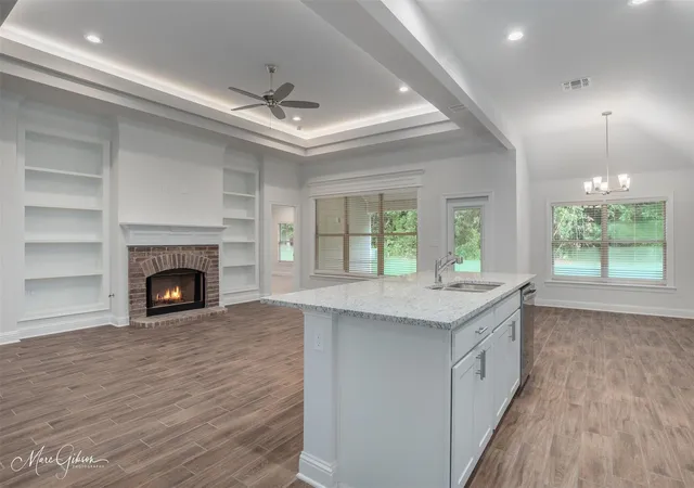 2nd image of 3367 Grand Lake Dr, Bossier City, LA 71111 | MLS# 21255324