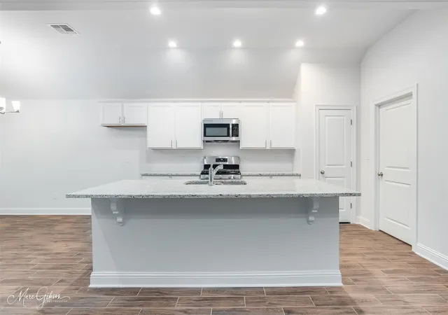 4th image of 3367 Grand Lake Dr, Bossier City, LA 71111 | MLS# 21255324